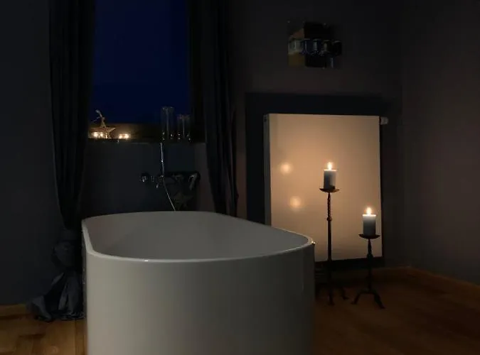 Design With Big Terrace Appartement Halsenbach